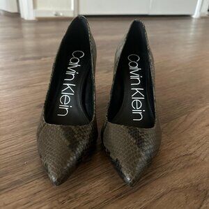 Calvin Klein Women's Brown and Khaki Courts